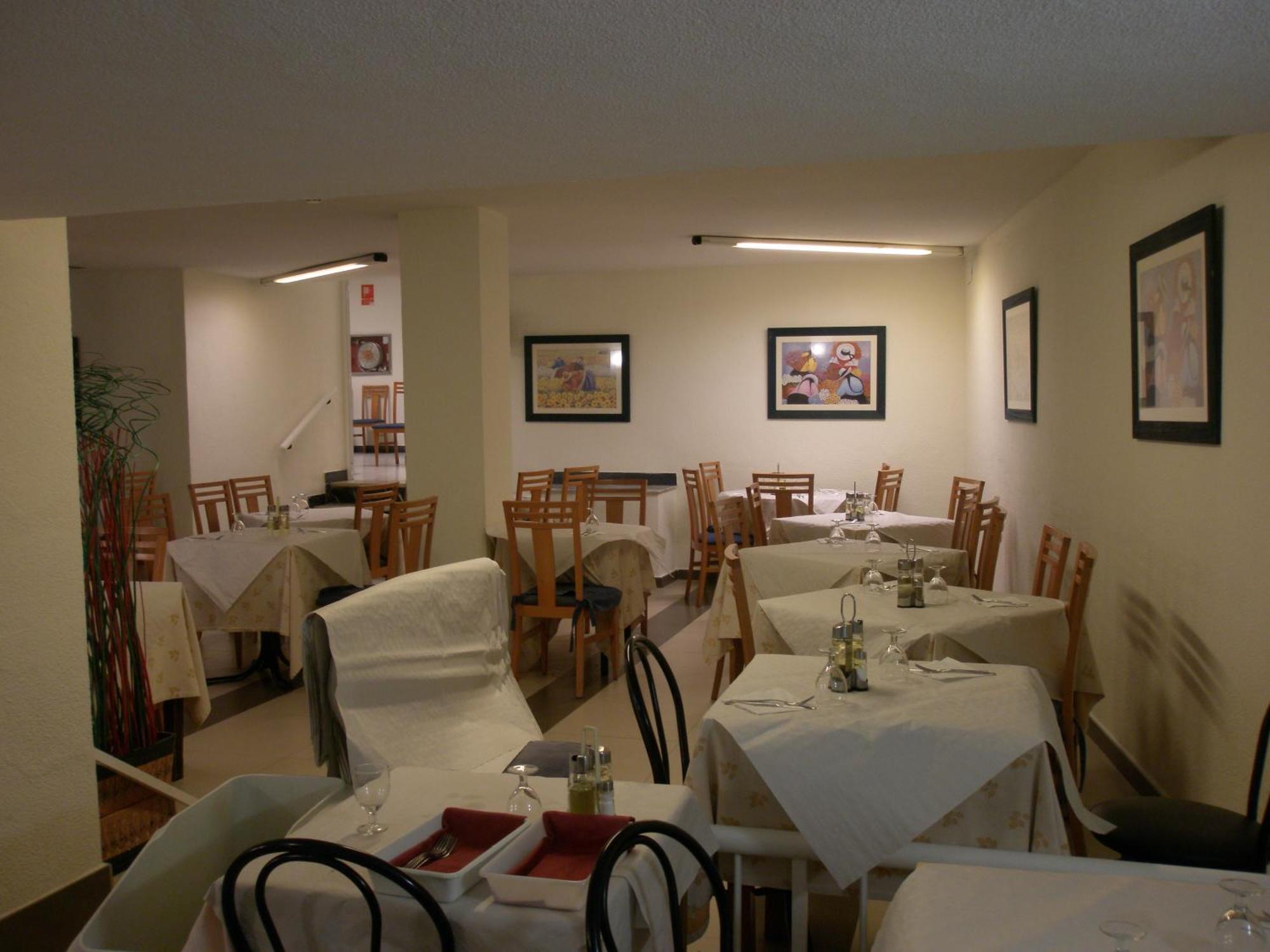 בנידורם Hotel Mayna מראה חיצוני תמונה